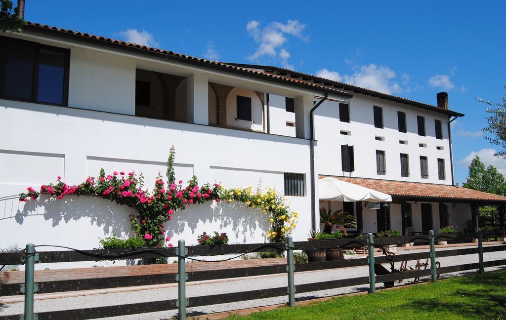 La Pioppa Agriturismo サチーレ エクステリア 写真